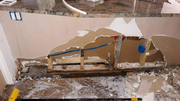 Best Carpet water damage restoration  in Lifornia City, CA